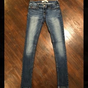 Hollister jeans